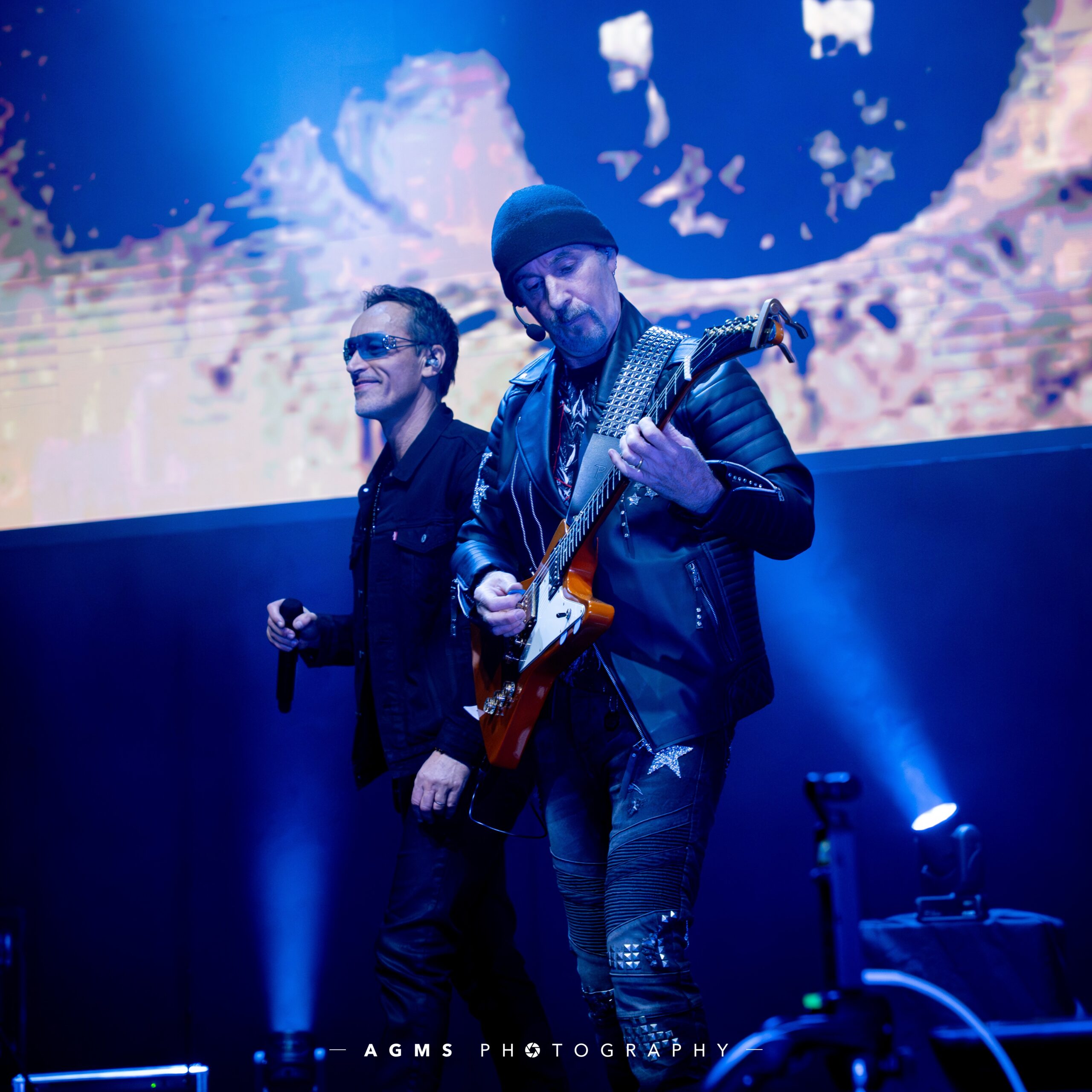 4U2 photo (7)